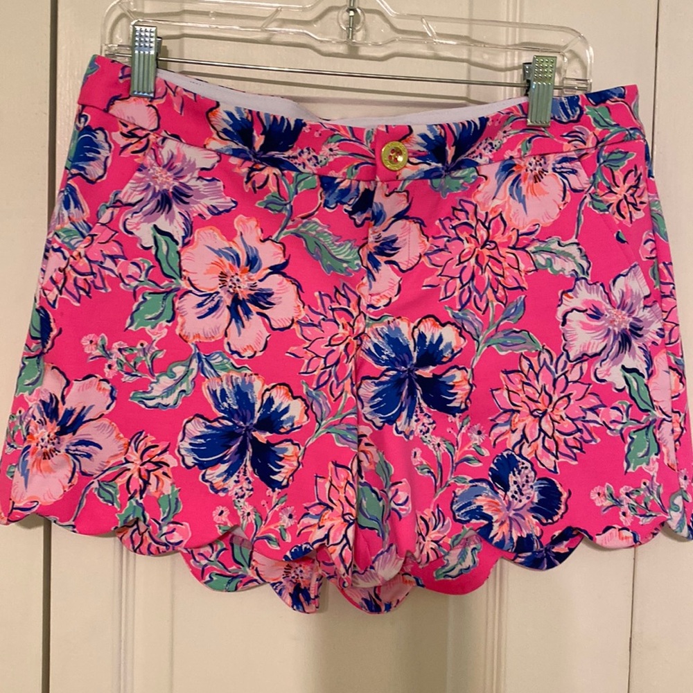 Lilly Pulitzer Buttercup knit short NWT size 6.